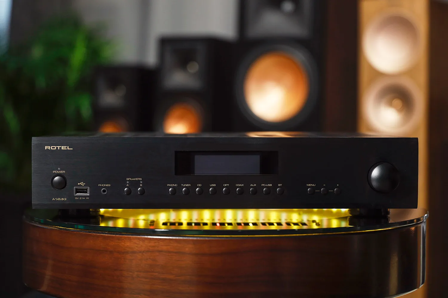  Rotel A14 MKII Black – цена, описание и отзывы — фото