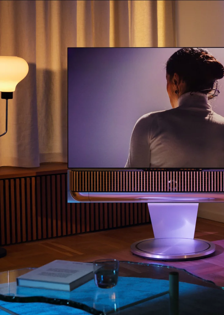  Bang & Olufsen Beovision 65 Theatre Gold Tone/Light Oak – цена, описание и отзывы — фото
