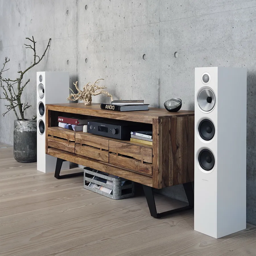 Напольная акустическая система Bowers & Wilkins 704 S3 Satin White – цена, описание и отзывы — фото