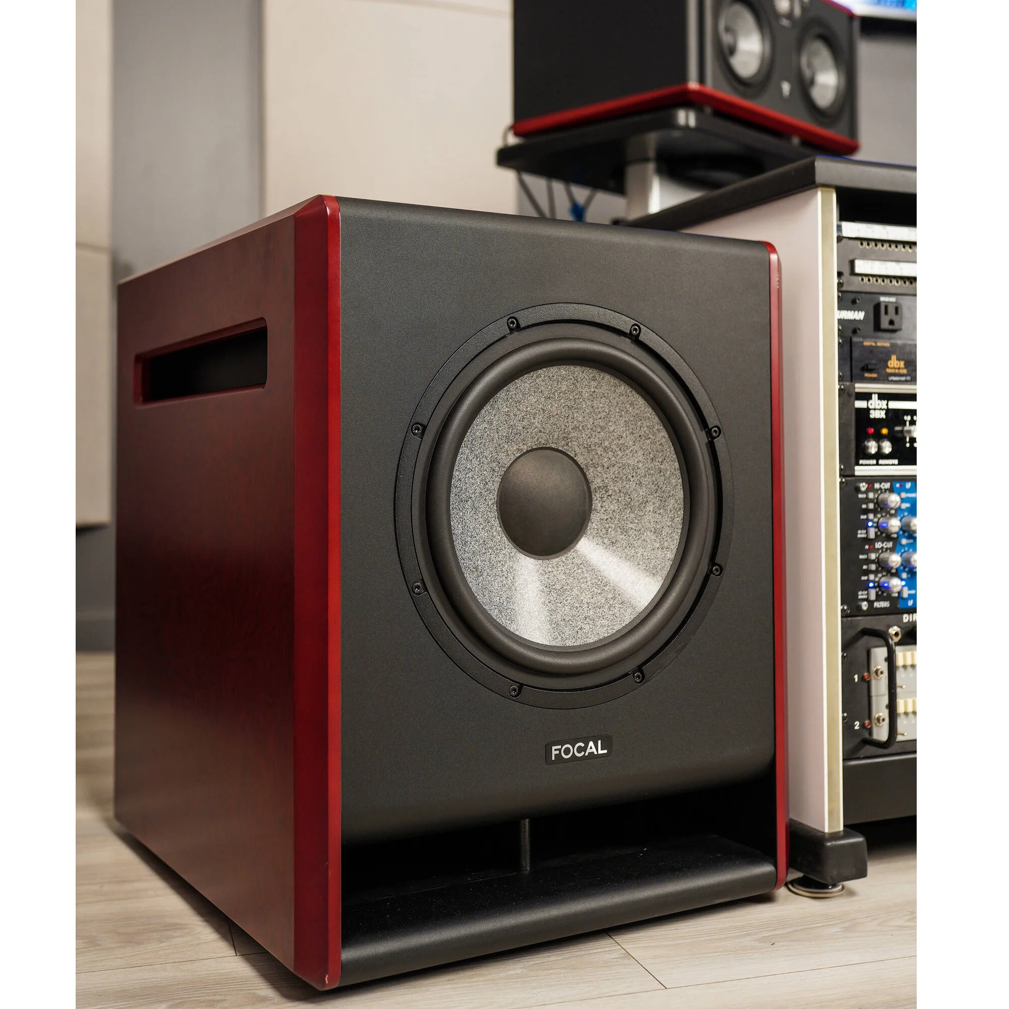  Focal SUB12 Black Red – цена, описание и отзывы — фото