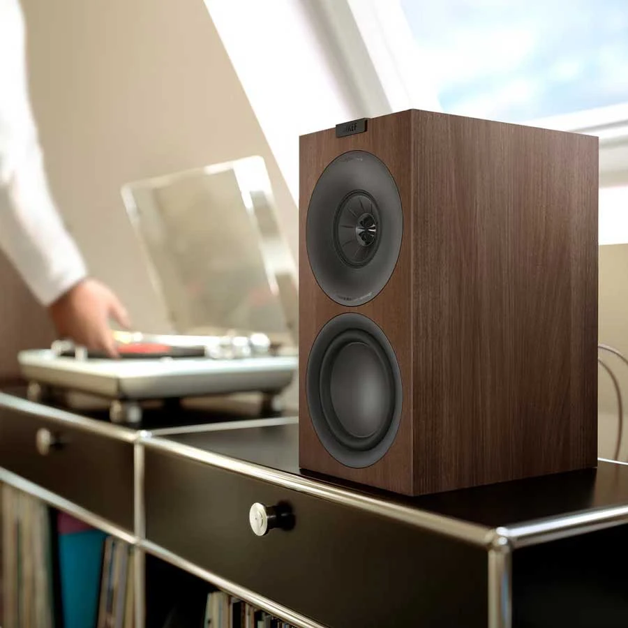 Полочная акустика KEF Q Concerto Meta Walnut – цена, описание и отзывы — фото