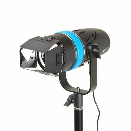 Осветитель Осветитель Falcon Eyes SpotLight 70LED BW светодиодный – цена, описание и отзывы — фото